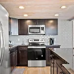 Edgewater 914 Tower 3